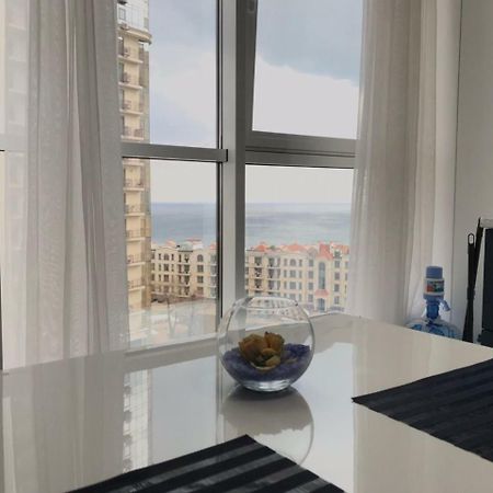 The Den Apartment Odessa Exterior photo