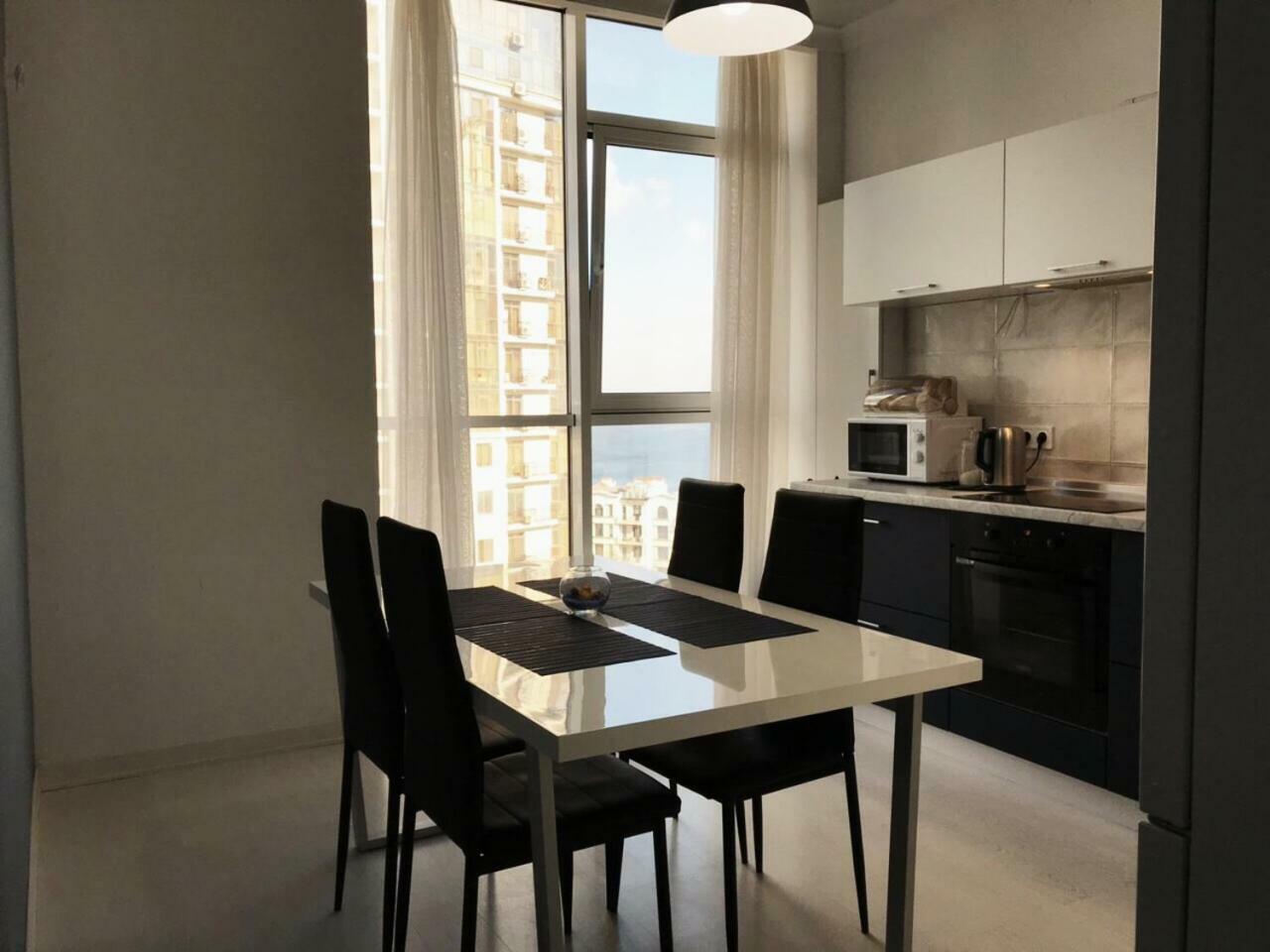 The Den Apartment Odessa Exterior photo