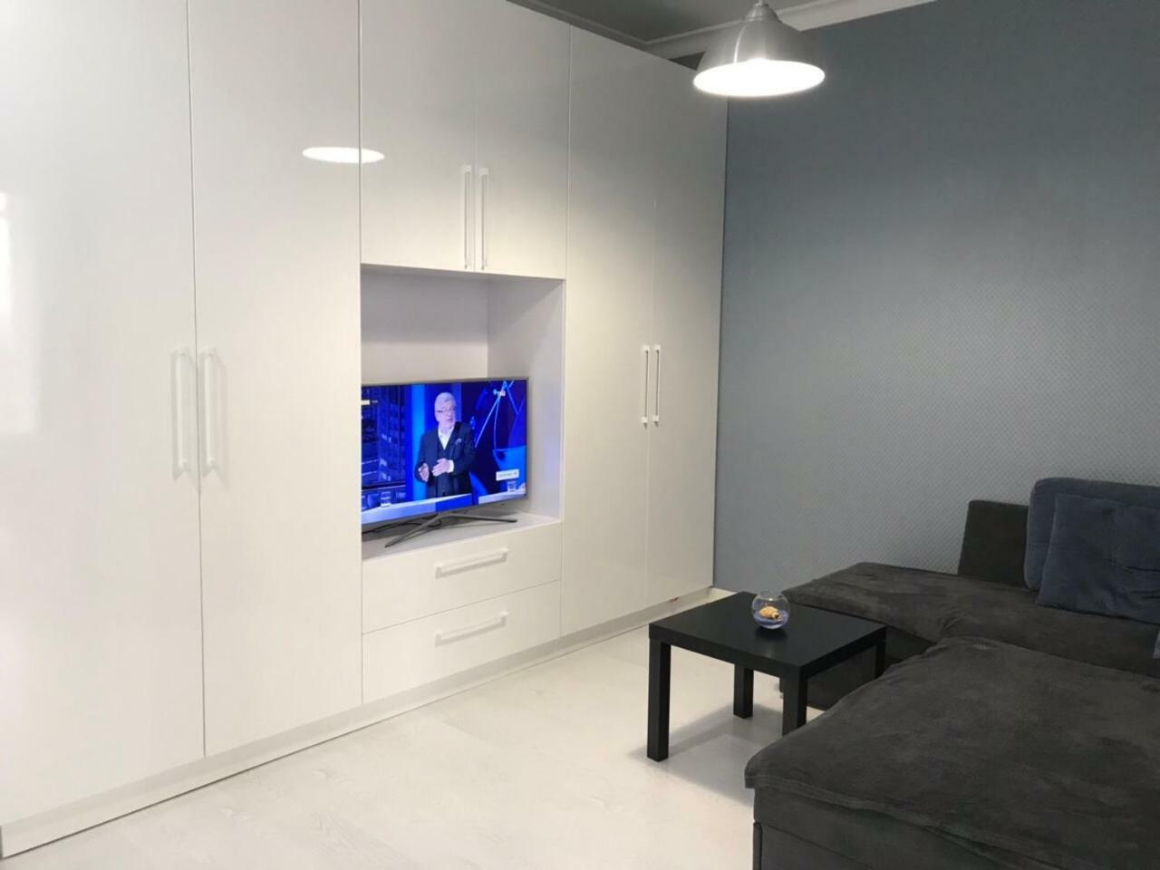 The Den Apartment Odessa Exterior photo