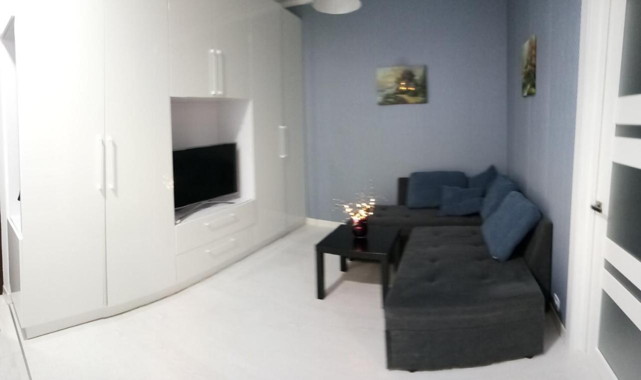 The Den Apartment Odessa Exterior photo